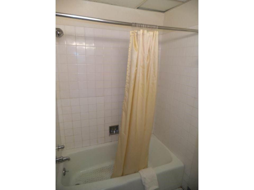 Days Inn By Wyndham West Branch Iowa City Area Esterno foto