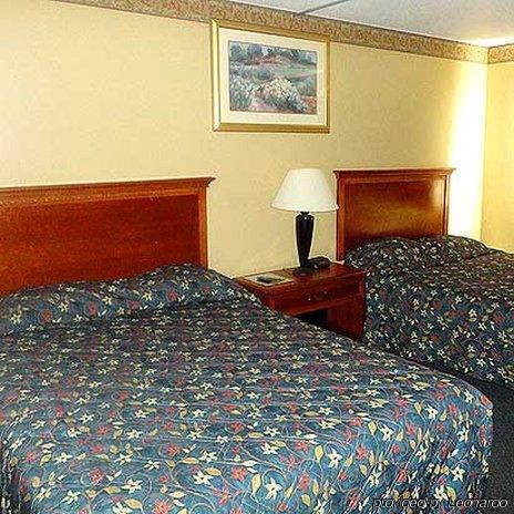 Days Inn By Wyndham West Branch Iowa City Area Camera foto